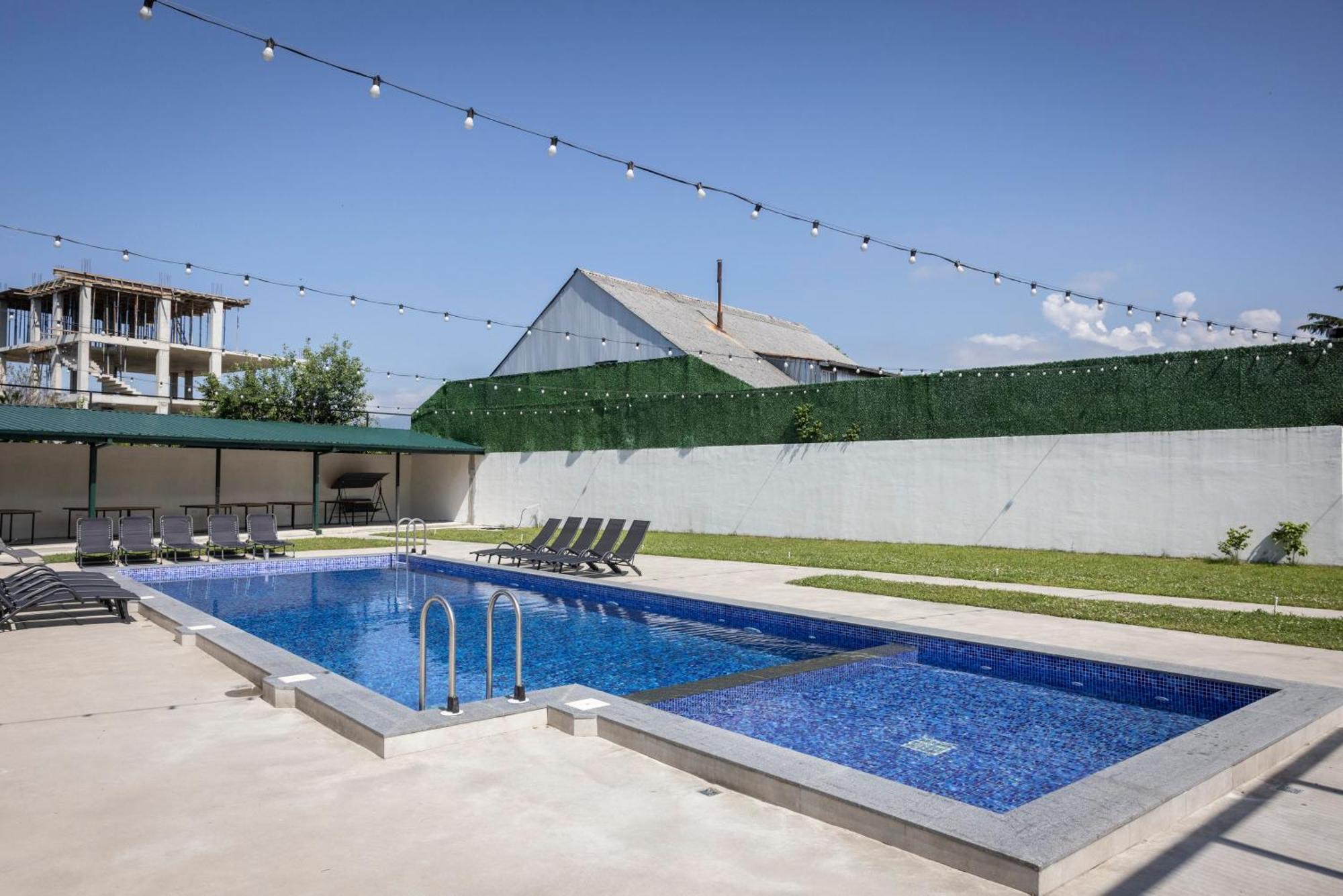 Gardenville باتومي المظهر الخارجي الصورة